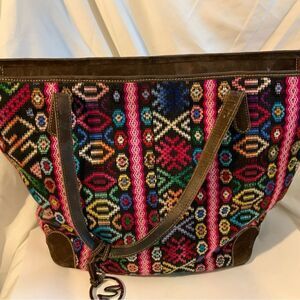 Arloom bag multicolor zip top made in Guatemala